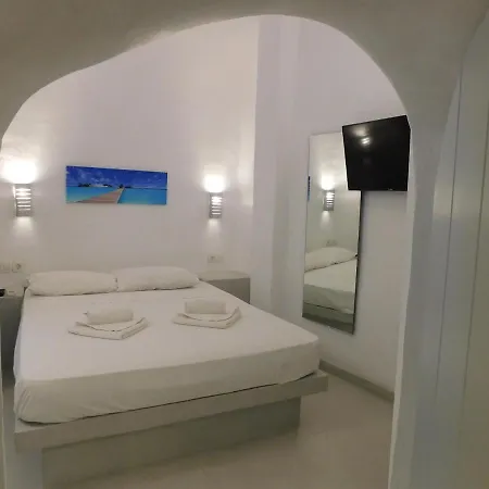 Thera Victory Center Fira (Santorini)